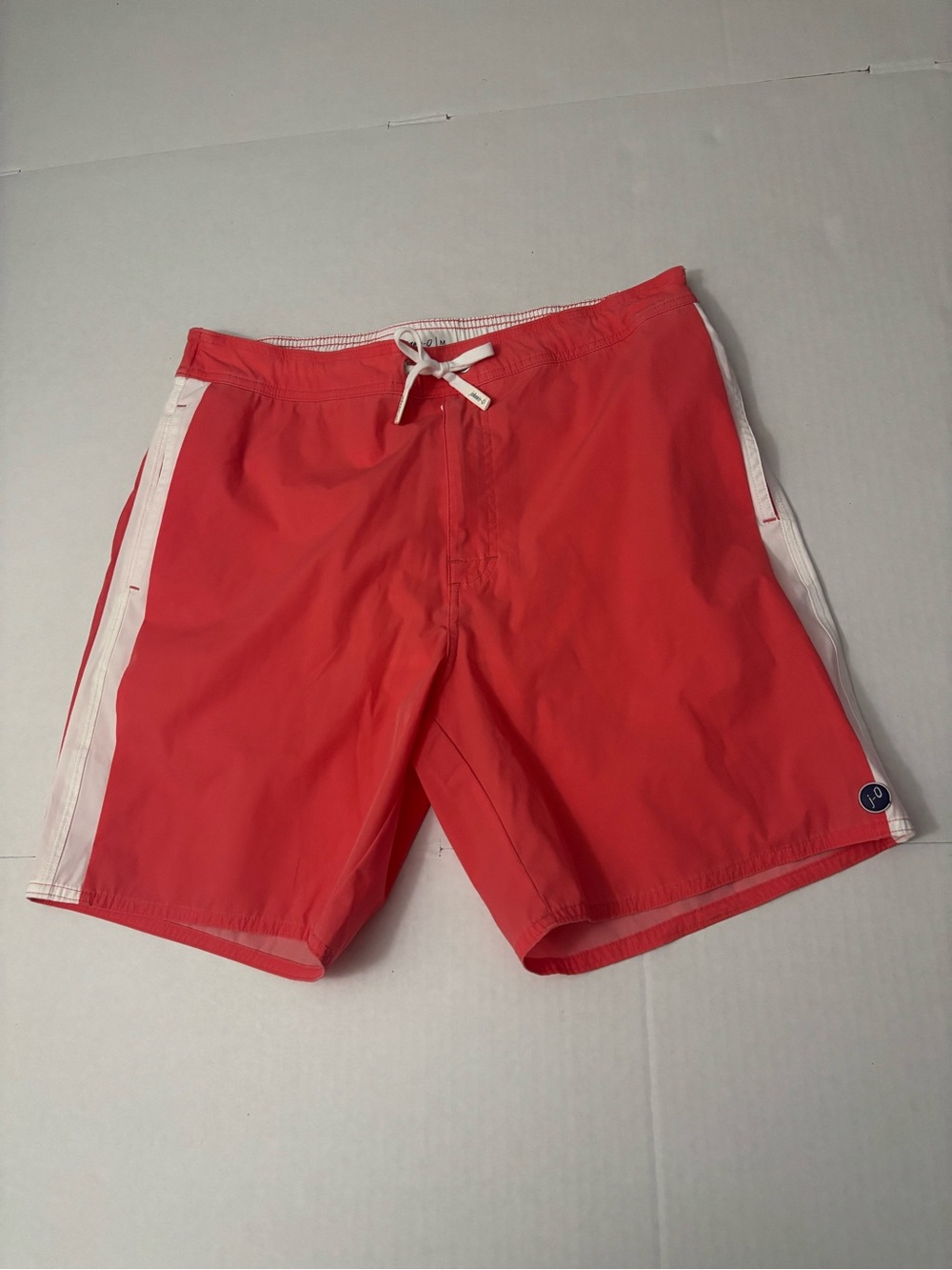 Johnnie-O Men's Flemming Vintage Style 7" Surf Shorts M